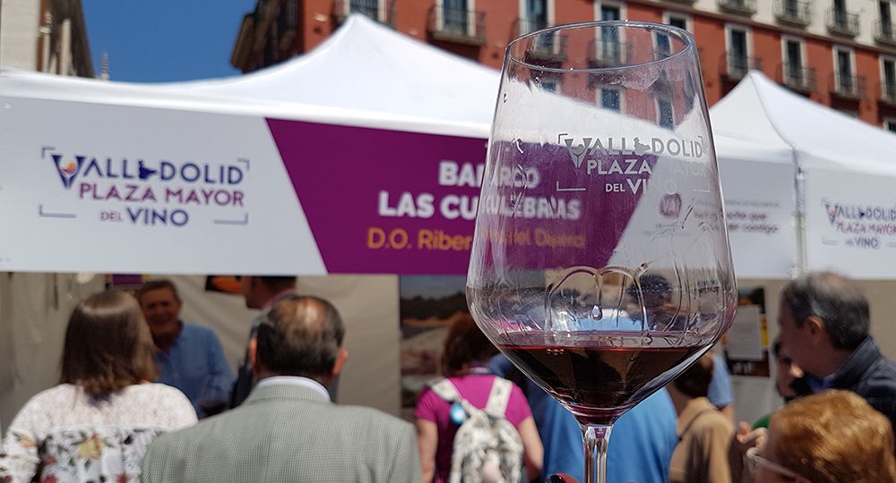 valladolid-plaza-mayor-vino-destacada
