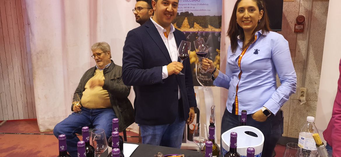 barco-las-culebras-jovenes-por-el-vino